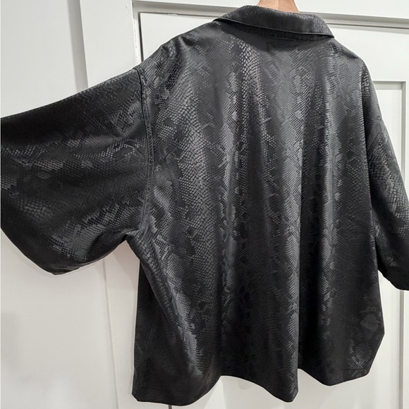 Men's Black Snake Print Shirt Jacket - Picture 8 of 10